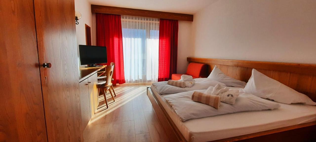 Smart Hotel Firn Madonna  Екстер'єр фото