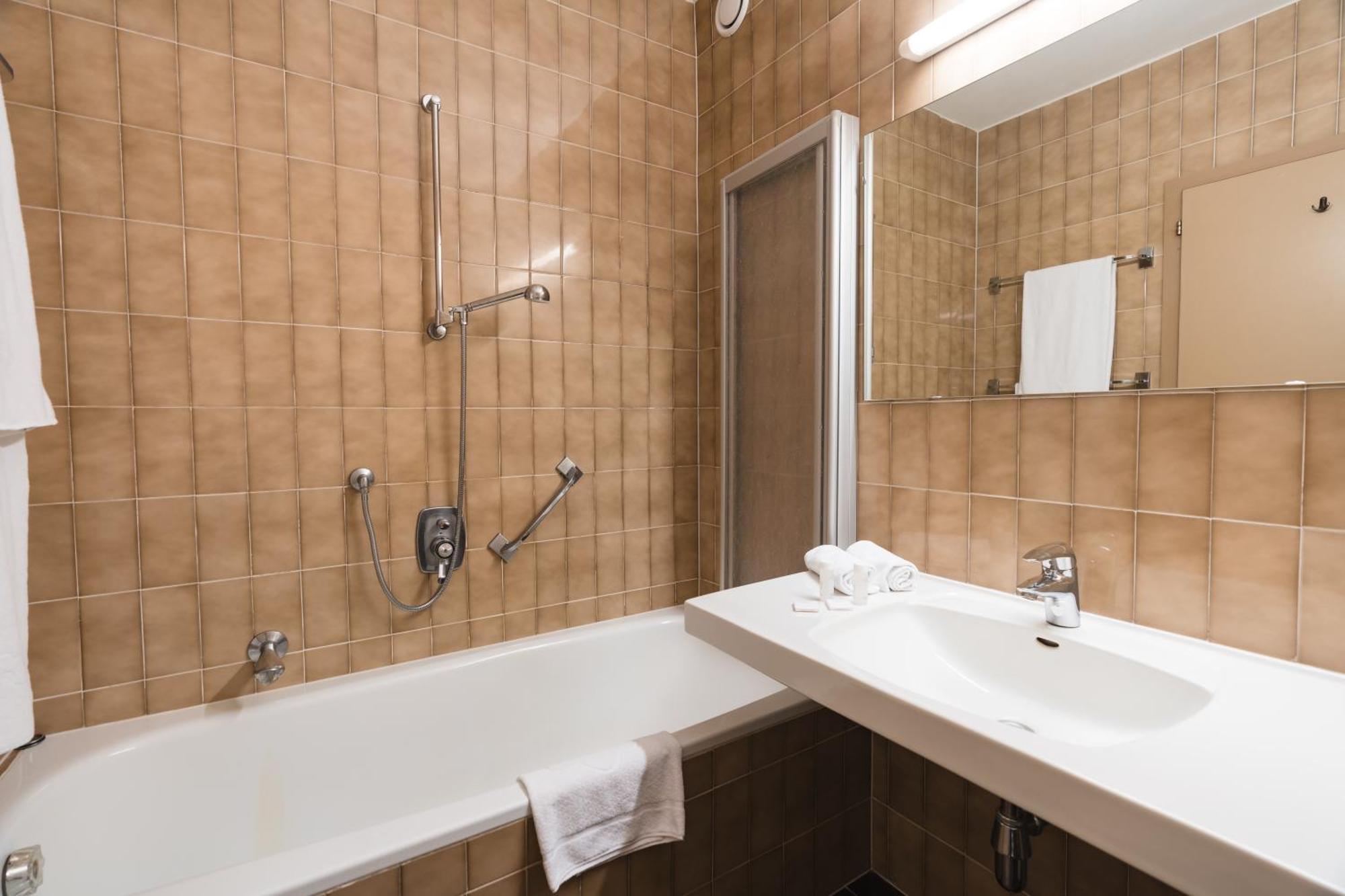Smart Hotel Firn Madonna  Екстер'єр фото